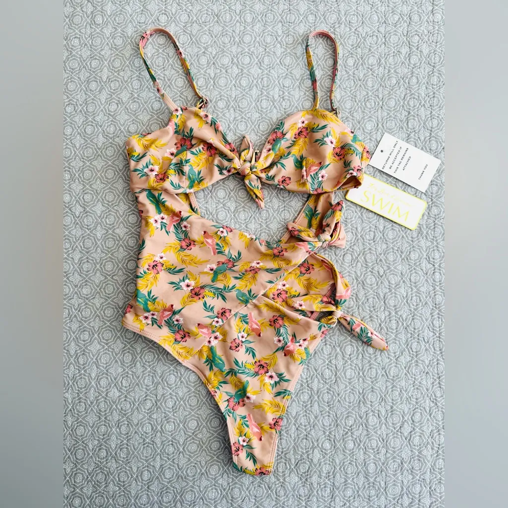 NEW For Love & Lemons Antigua One Piece Swim Suit Cut-Out Tropical Floral Size M - Image 13