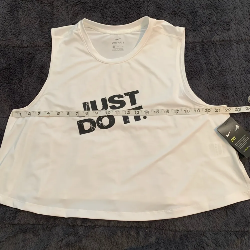 Nike Muscle Shirt - Image 11