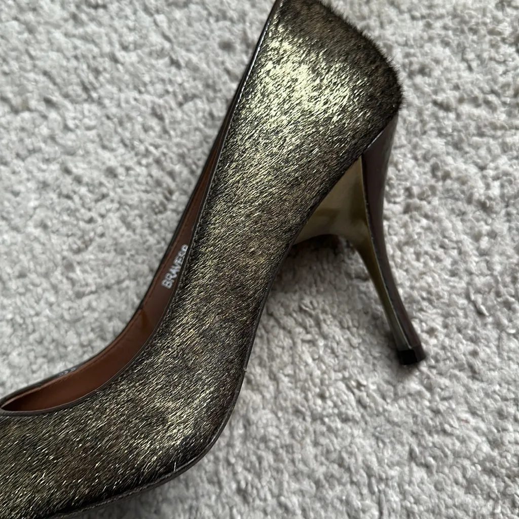 EUC, Donald Pliner golden calf hair pumps 3 7/8 “ heel - Image 2
