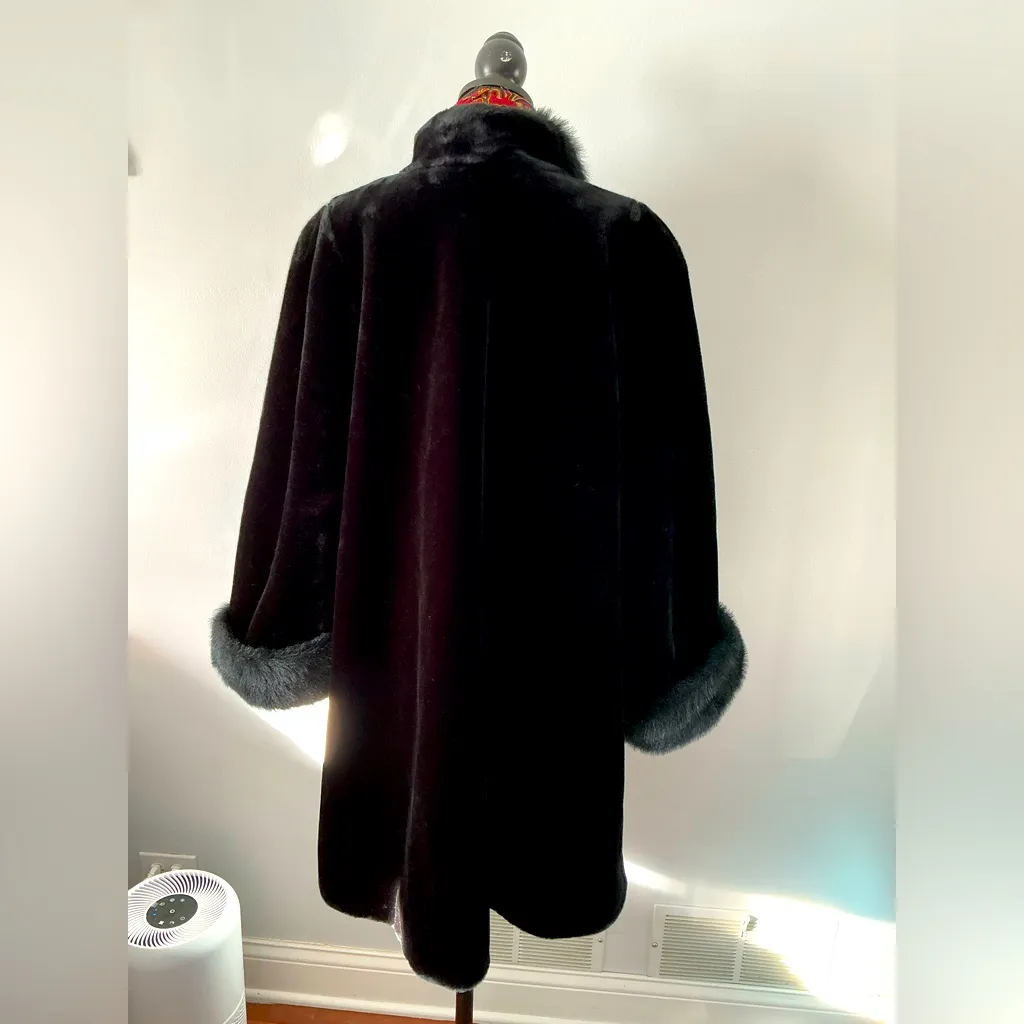 ELEGANT FAUX FUR COAT 🌹🌹🌹 Black Size undefined - Image 5
