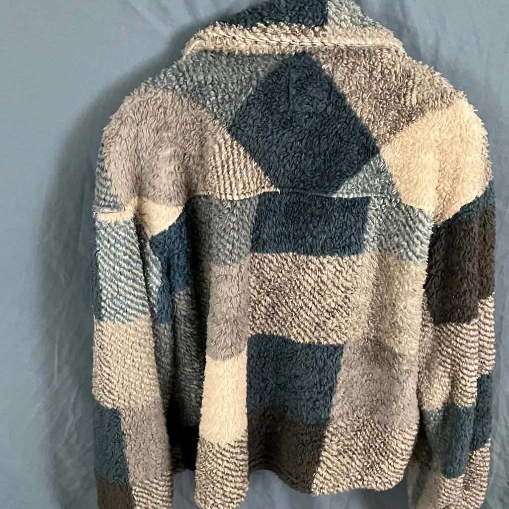 Thread+Supply: Blue & Beige Plaid Sherpa Jacket - Image 13