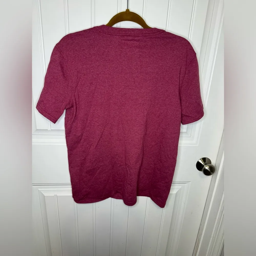Carhartt Maroon and Gold Graphic T-Shirt - Image 7