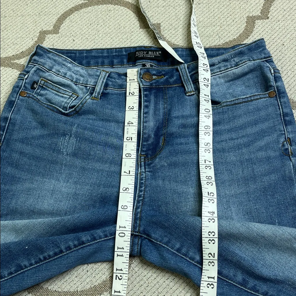 Judy Blue mid rise distressed blue jeans, size 30, Jb8271 dk - Image 6