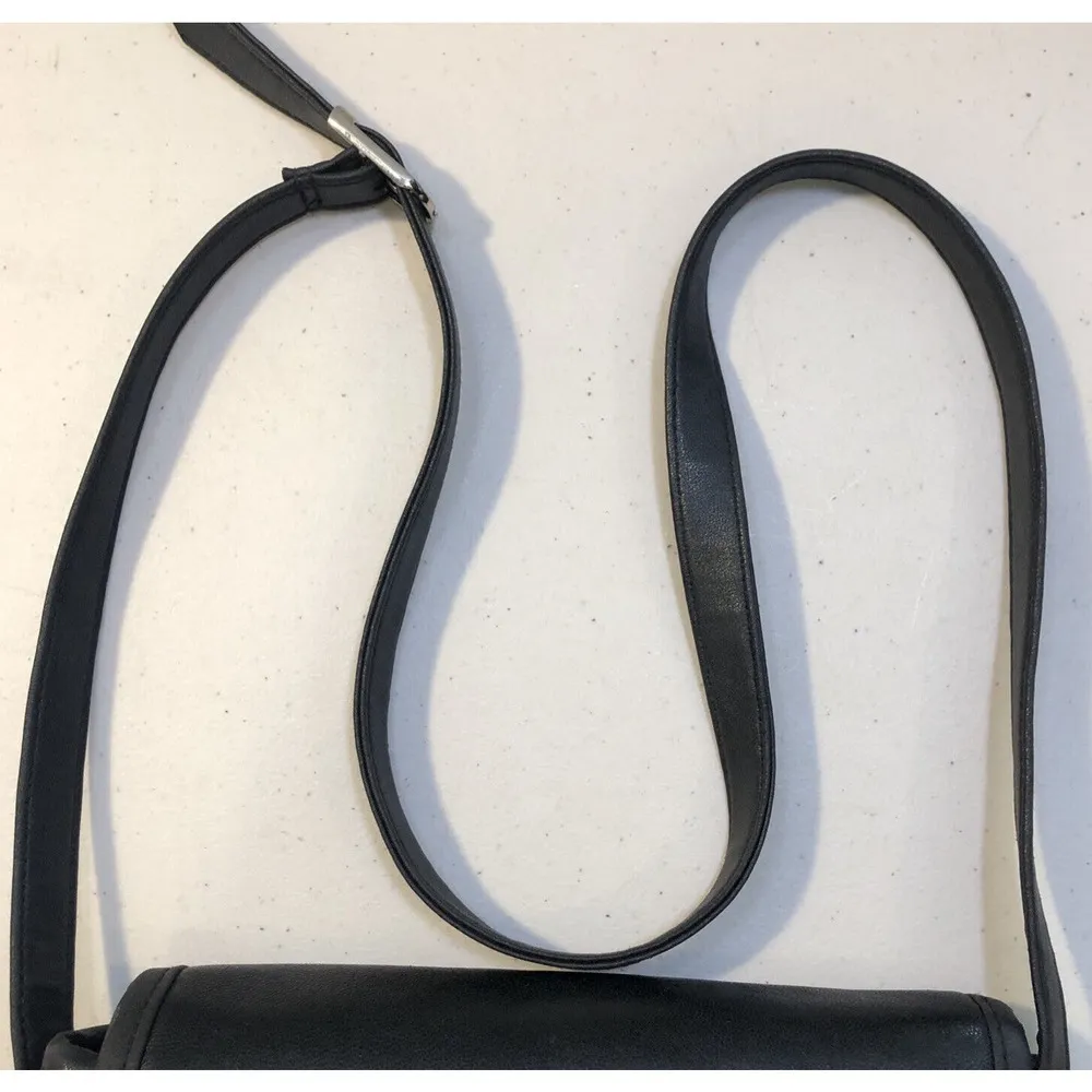 Hush Puppies Black Shoulder Bag Purse Genuine Leather With Man Made trim Clean - Image 4