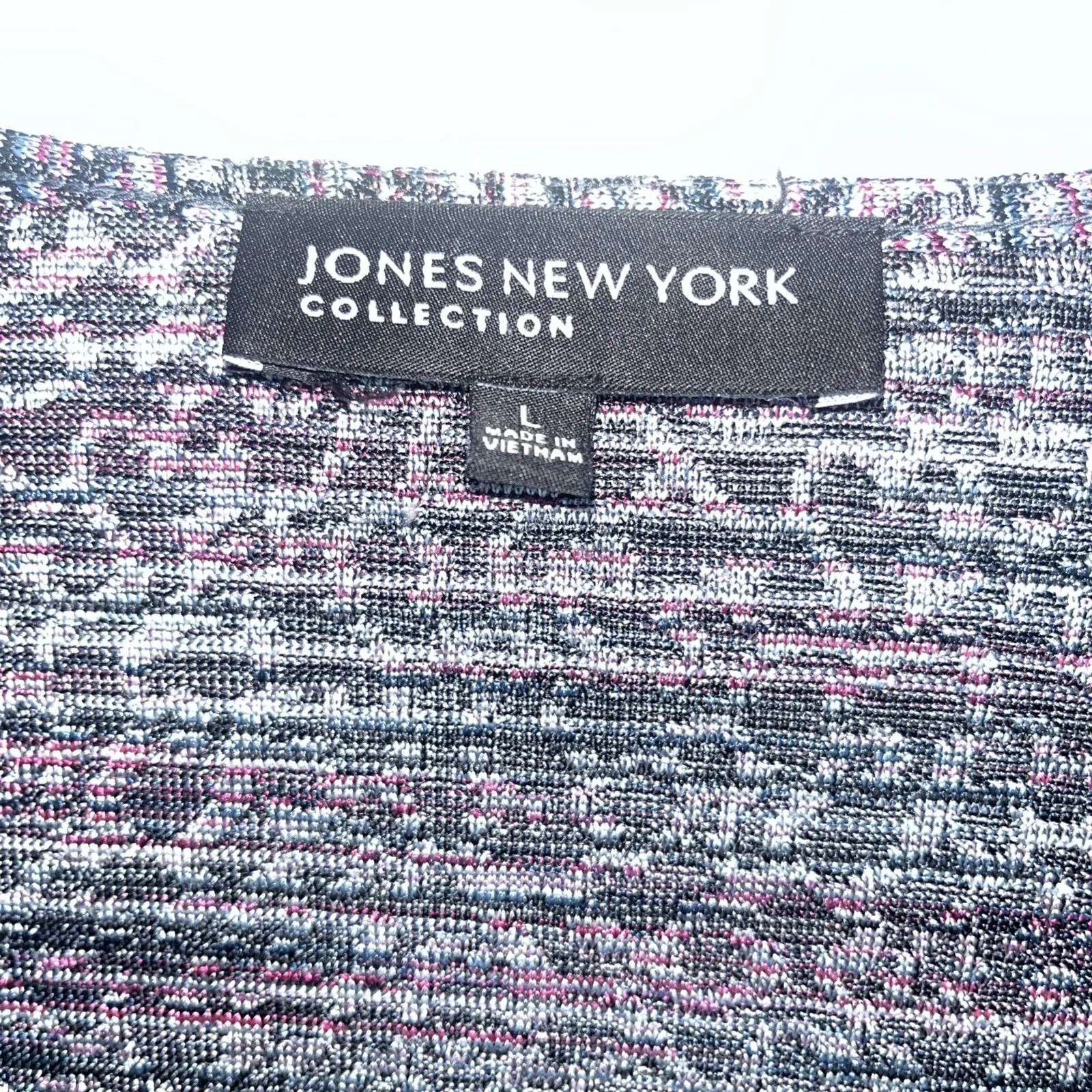 Jones New York Women's Career/Casual Short Sleeve Faux  Wrap Top Size Large - Image 4