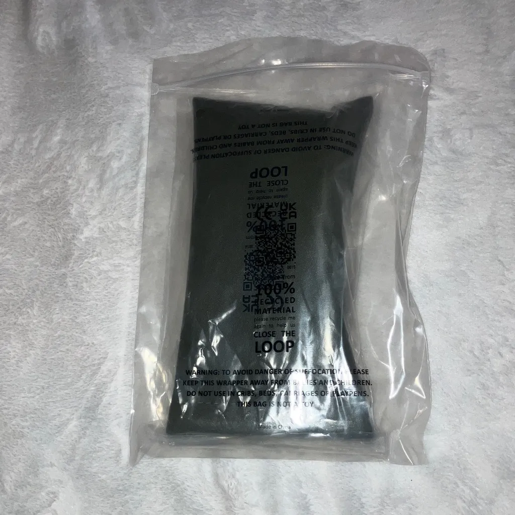 AIRE Classic Black Sunglasses - Image 9