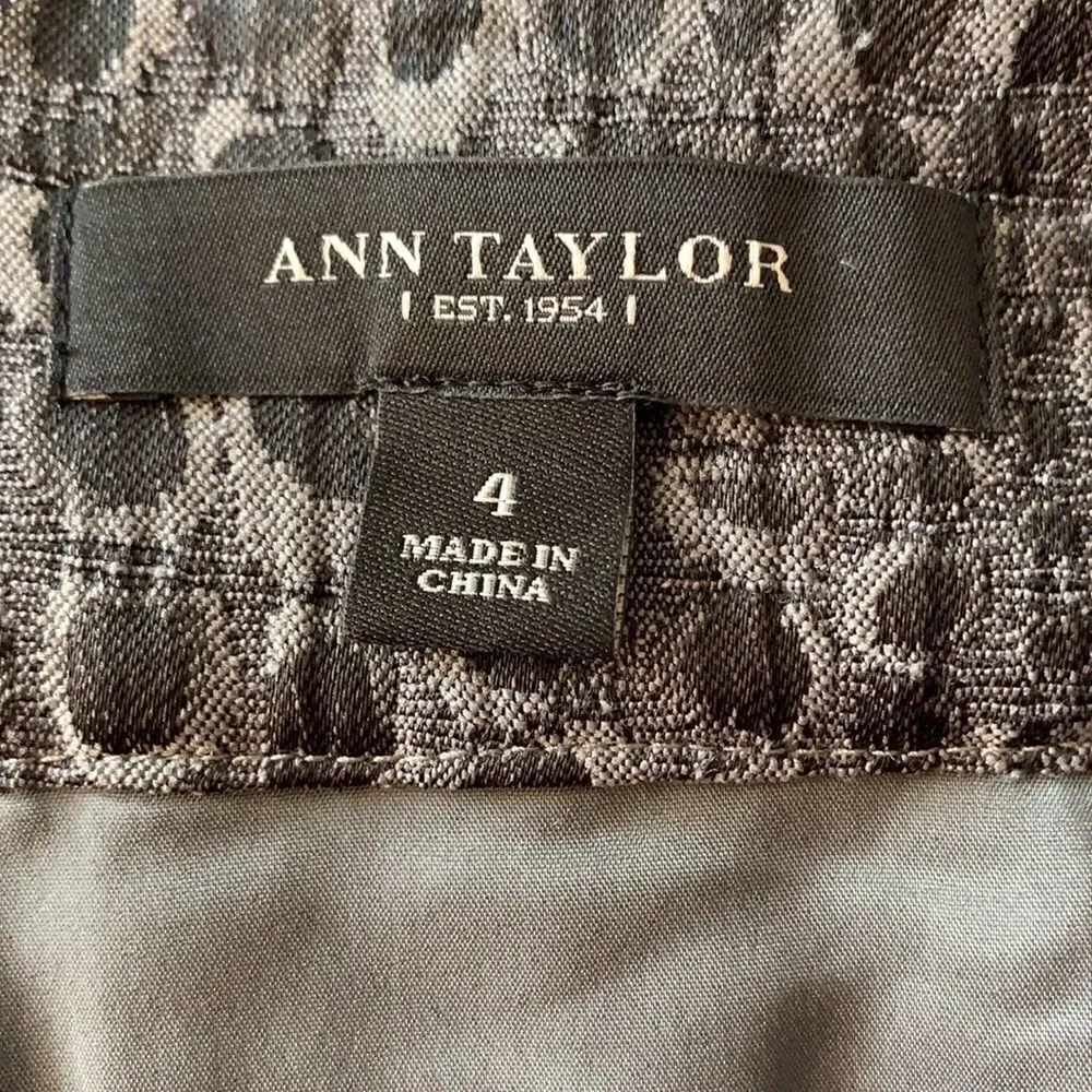 Ann Taylor Euc  print pencil skirt sz 4 fully lined - Image 4