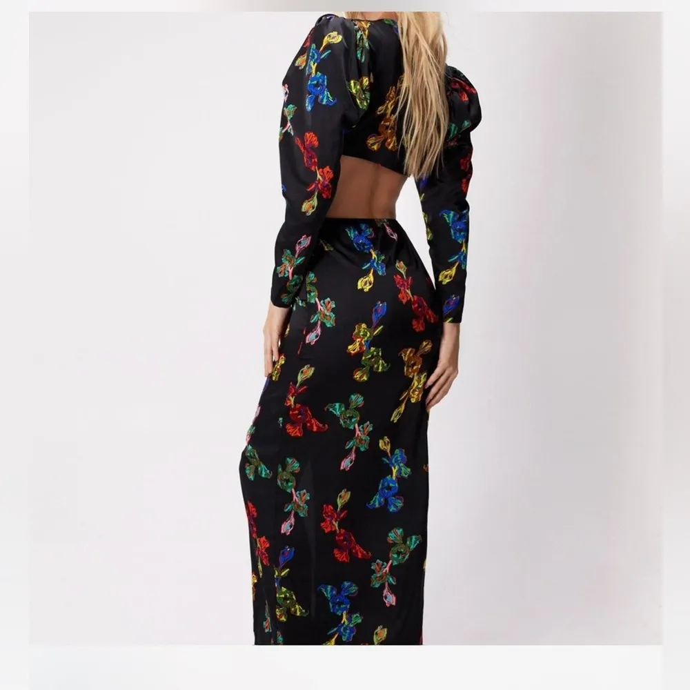 NWT  Floral Print Satin Cut-Out Maxi Dress size 4 - Image 3