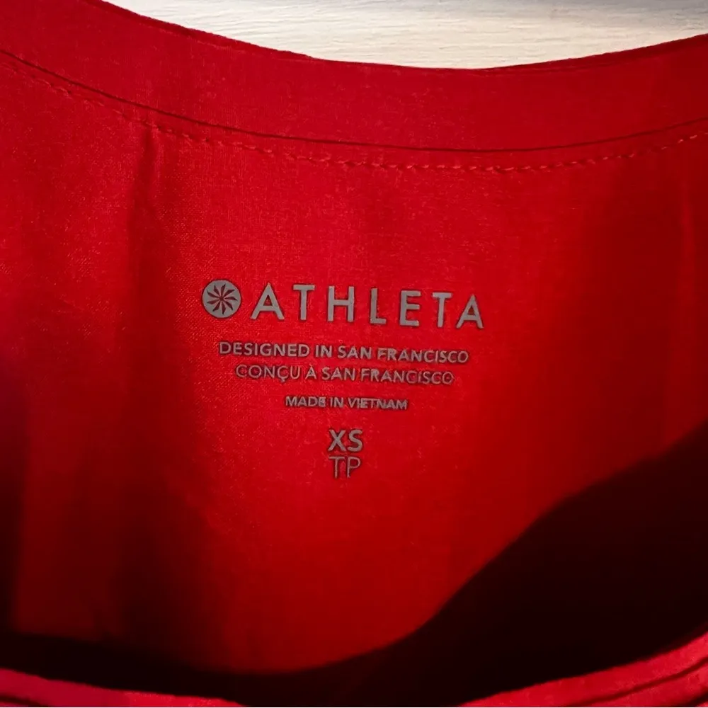 Athleta Featherweight Stretch Tank. Size XSmall. New With Tags. - Image 3