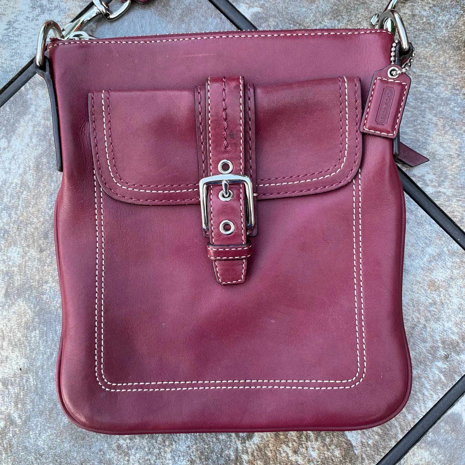 COACH Vintage Red Leather Swing Pack Crossbody Bag - Image 2