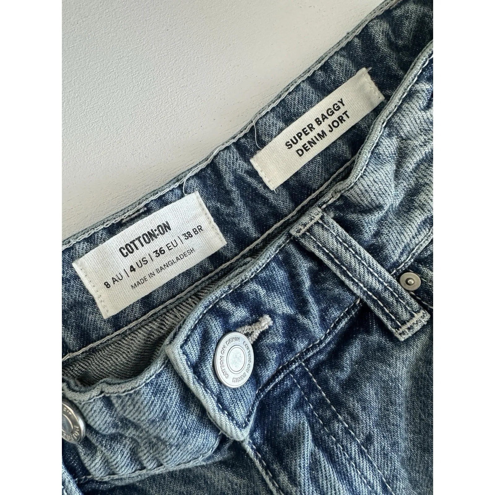 Cotton On Super Baggy Denim Jort,  Women's Sz 4 Stonewash Y2K (b34) - Image 2