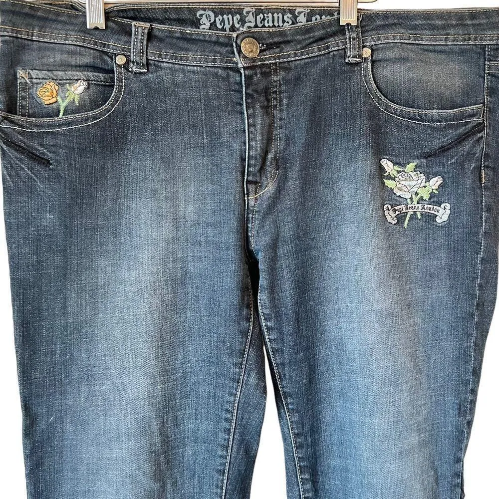 Rare Pepe Jeans London Embroidered Floral Heart and Snake Jeans - Image 2