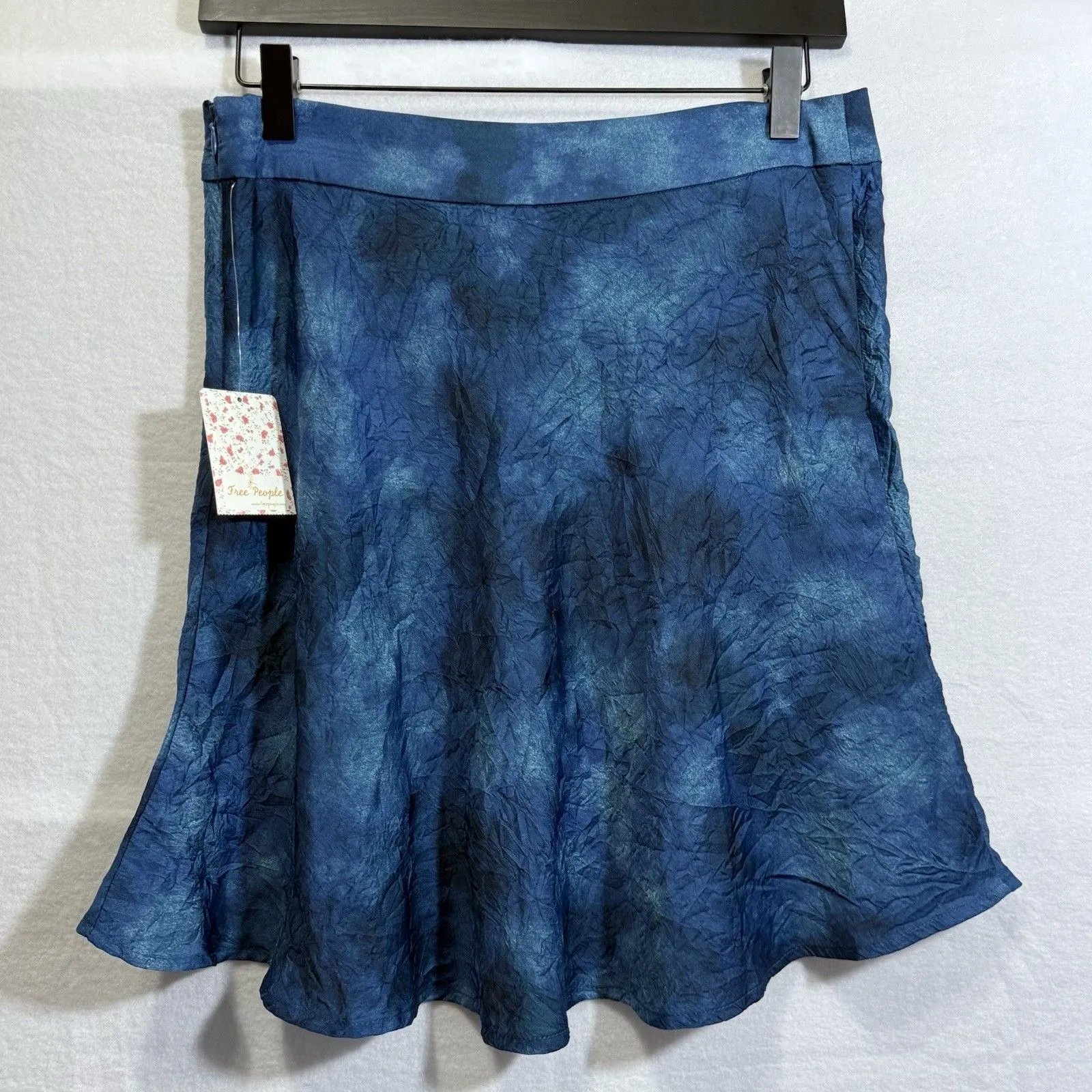 NEW Free People Martine Flirt Tie Dye Mini Skirt Blue Side Zip Slit Size 8 Boho - Image 2
