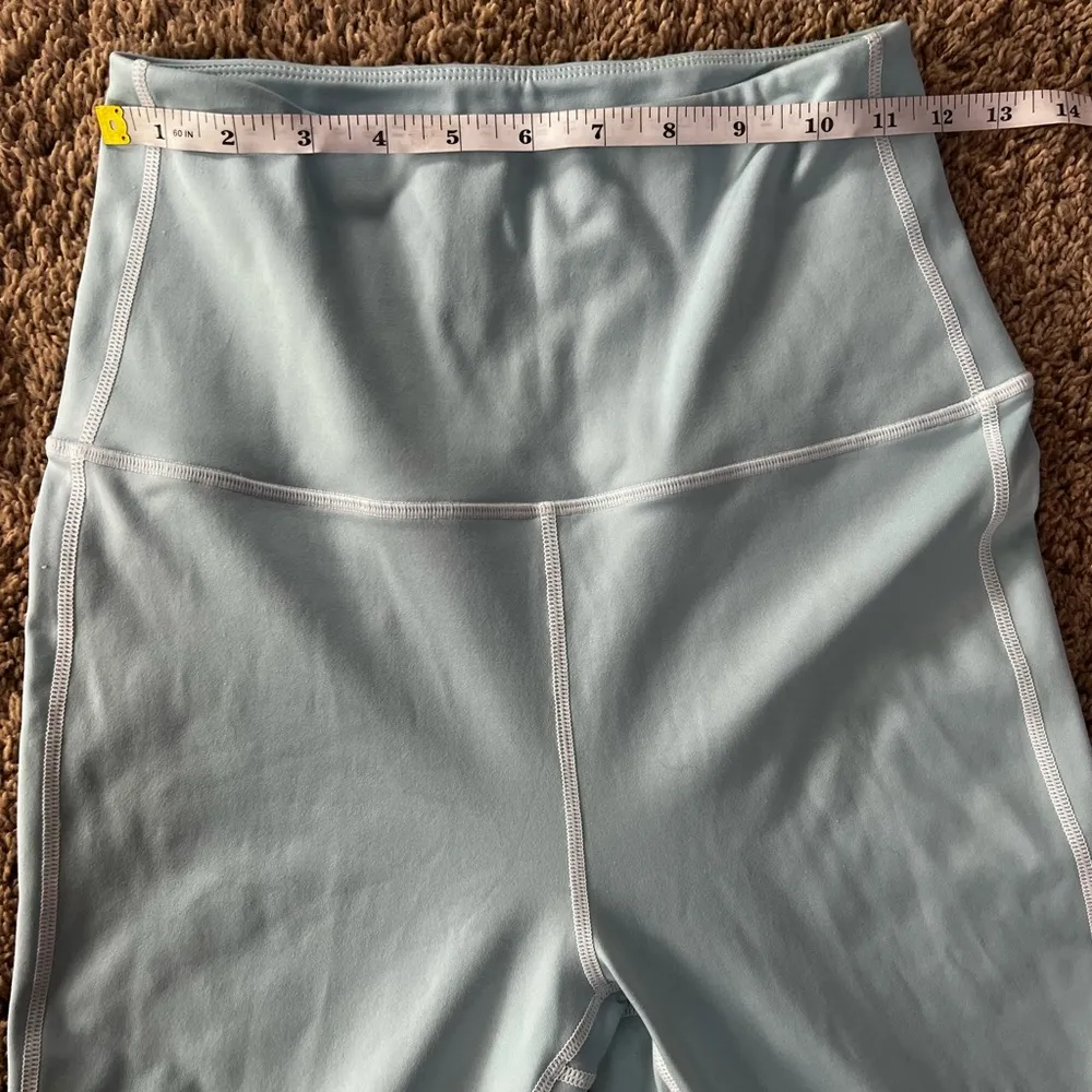 Frankies Bikinis Women light Blue High Rise Contrast Trim Active Leggings size M - Image 5