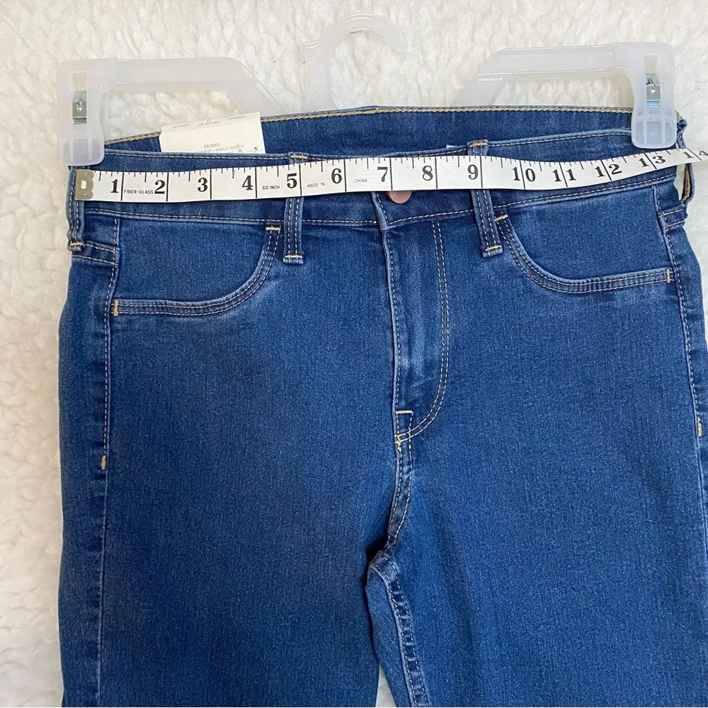 H&M Woman's Casual Slim Fit Jeans Flat Front Skinny Coupe Moulante Size Tag 27. - Image 6