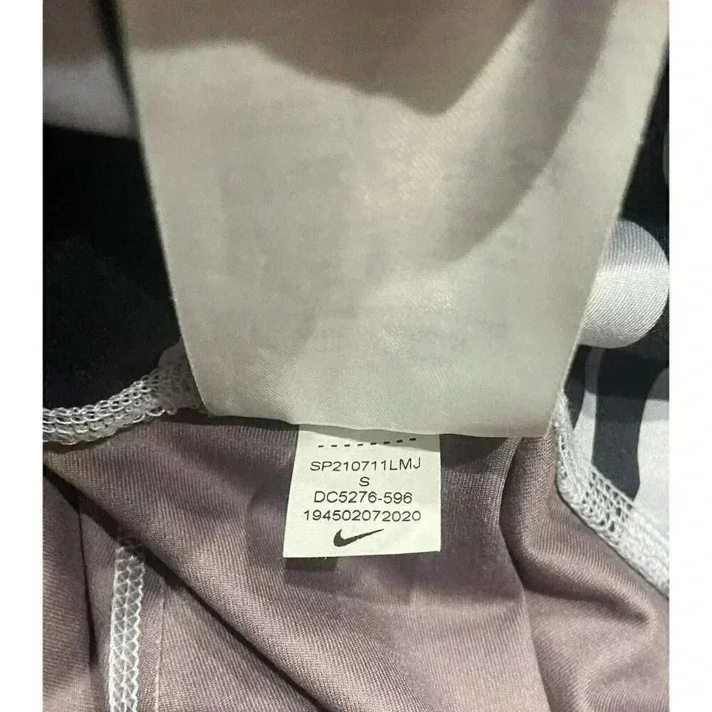 Nike Women's Icon‎ Clash 7/8 Zebra Print Running Gym Workout Leggings Size Small - Image 10