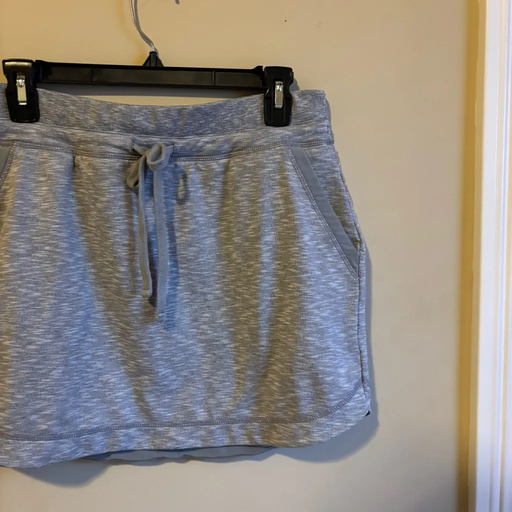 Athleta Gray Mini Skirt - Image 2