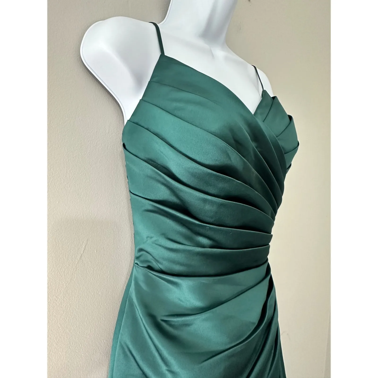 Bill Levkoff Emerald Green Satin Formal Gown Bridesmaid Dress Size 2‎ - Image 4