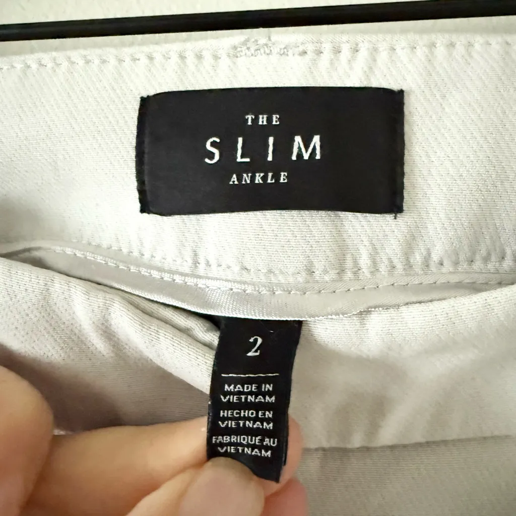 White House Black Market The Slim Ankle Pant in Light Gray - Size 2 - Image 6