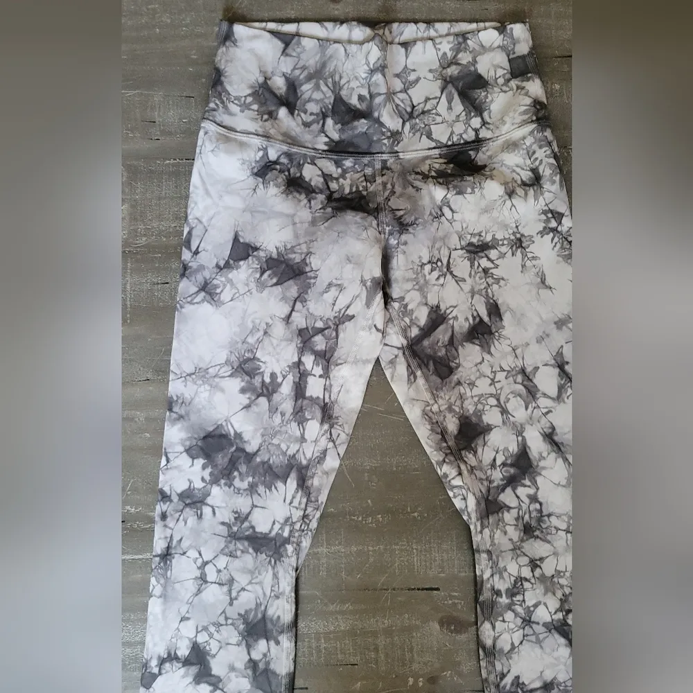 Lululemon  Wunder Under High Rise Leggings Gray Shibori Tie Dye Size 8 - Image 16