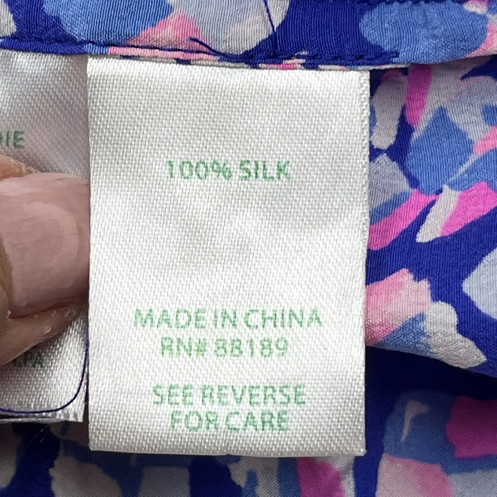 Lilly Pulitzer Elsa Silk Top in Pop Up Toe In Print Blue Pink Pineapple Sz XXS - Image 4