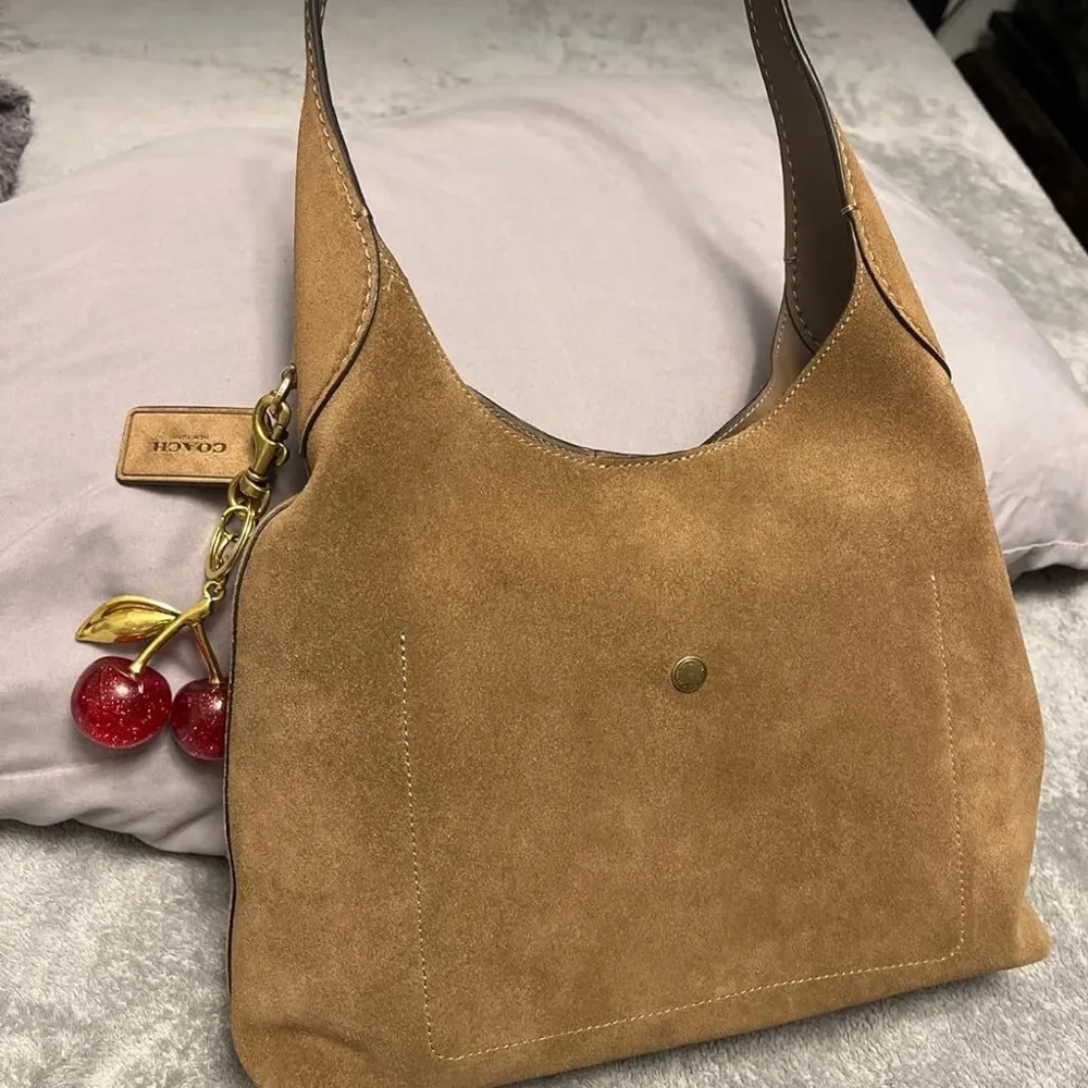 Sparkly cherry bag charm Red - Image 4