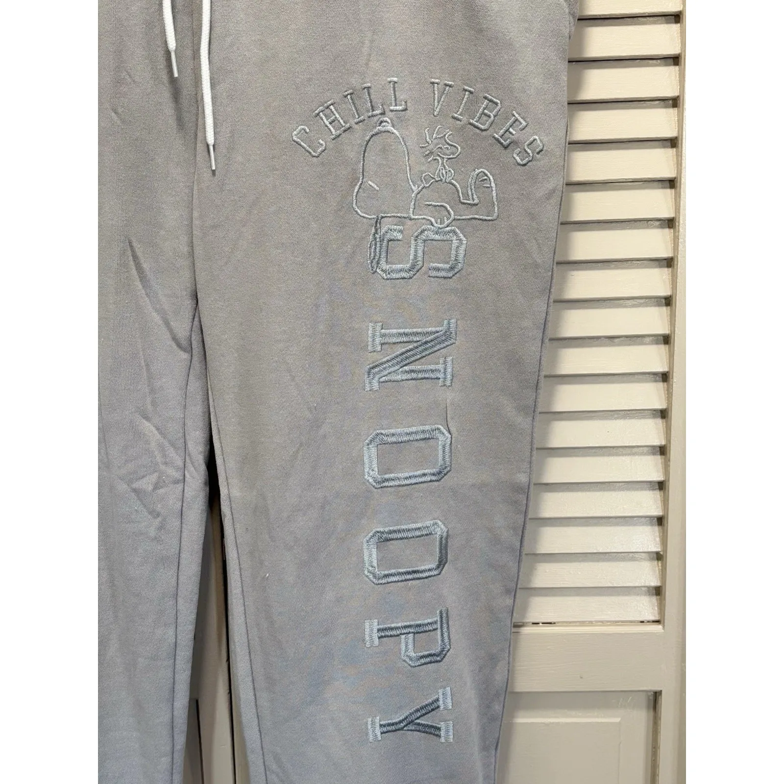 Peanuts Snoopy Gray Embroidered Joggers EUC Gray Size 3XL Soft Pockets - Image 2