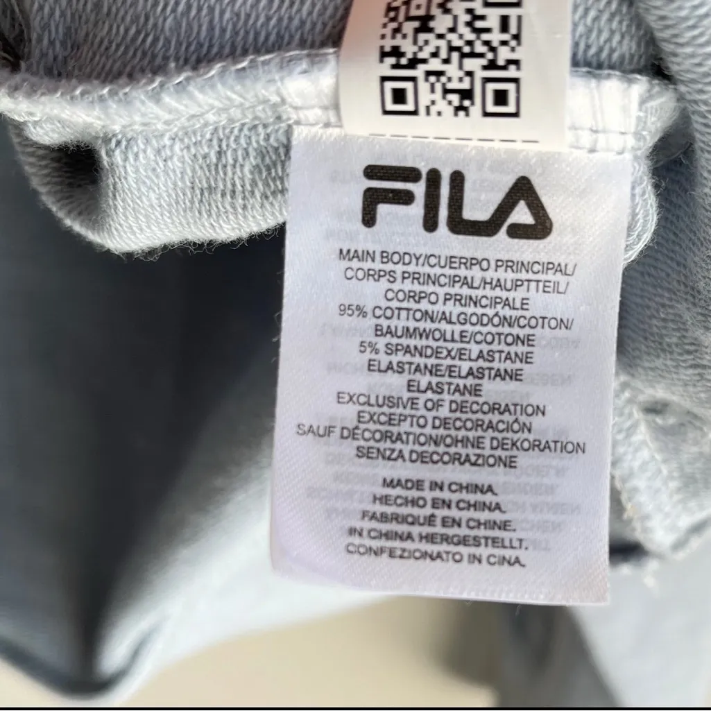 Fila Sweatshirt Silver Blue with Pockets XL - Image 5