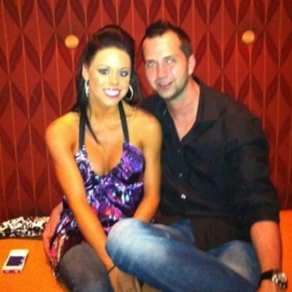 Guess Vintage Plunge Pleated Satin Purple Halter Top XS RARE - Image 24