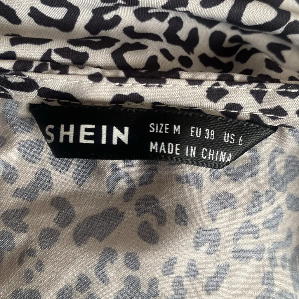 Shein White and  Black Leopard Print Long Sleeve Button Down Crop Top Size 6 - Image 7