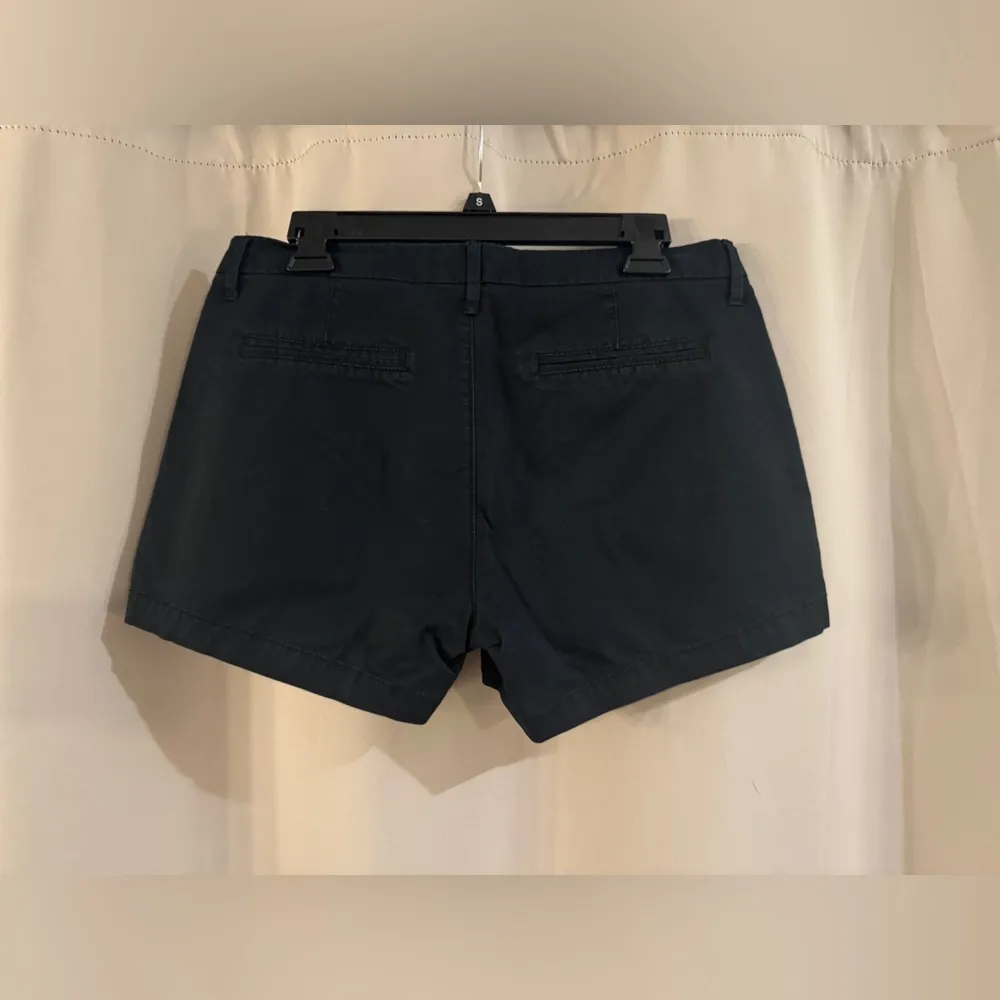 Classic Black Old Navy Women's Shorts - Image 2