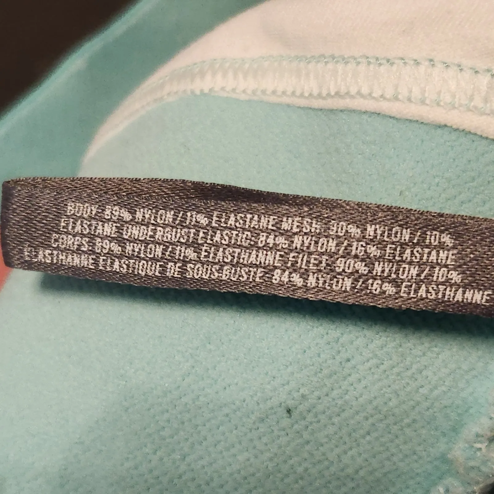 Aerie White & Turquoise Woman’s Racerback Unlined Sportsbra Size Small - Image 4