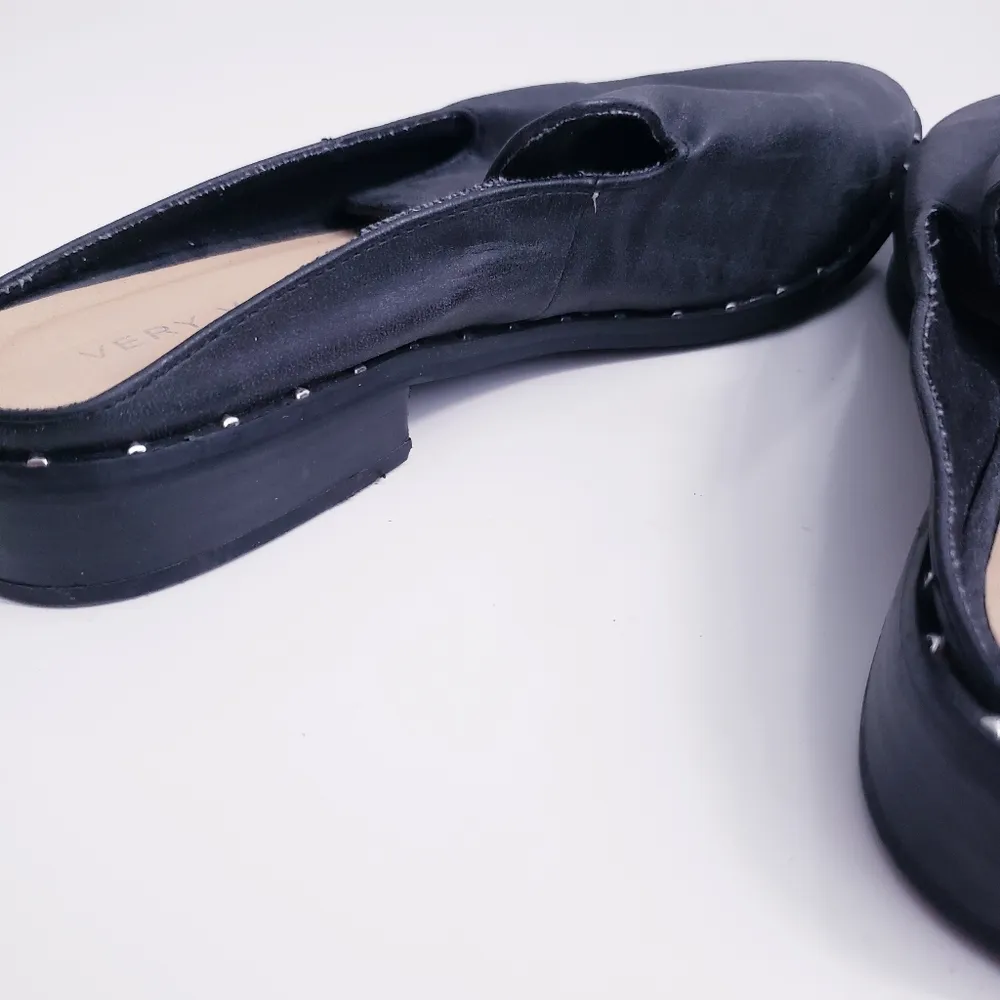 Very Volatile Pointed Slide On Flats - Image 4