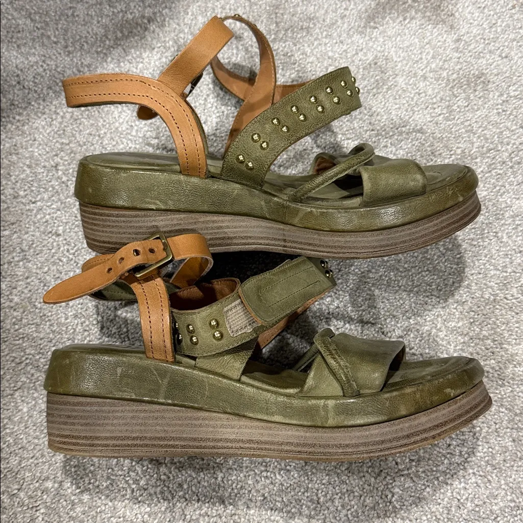 A.S.98 Shiloh Studded Wedge Sandal Size 38 Green - Image 4