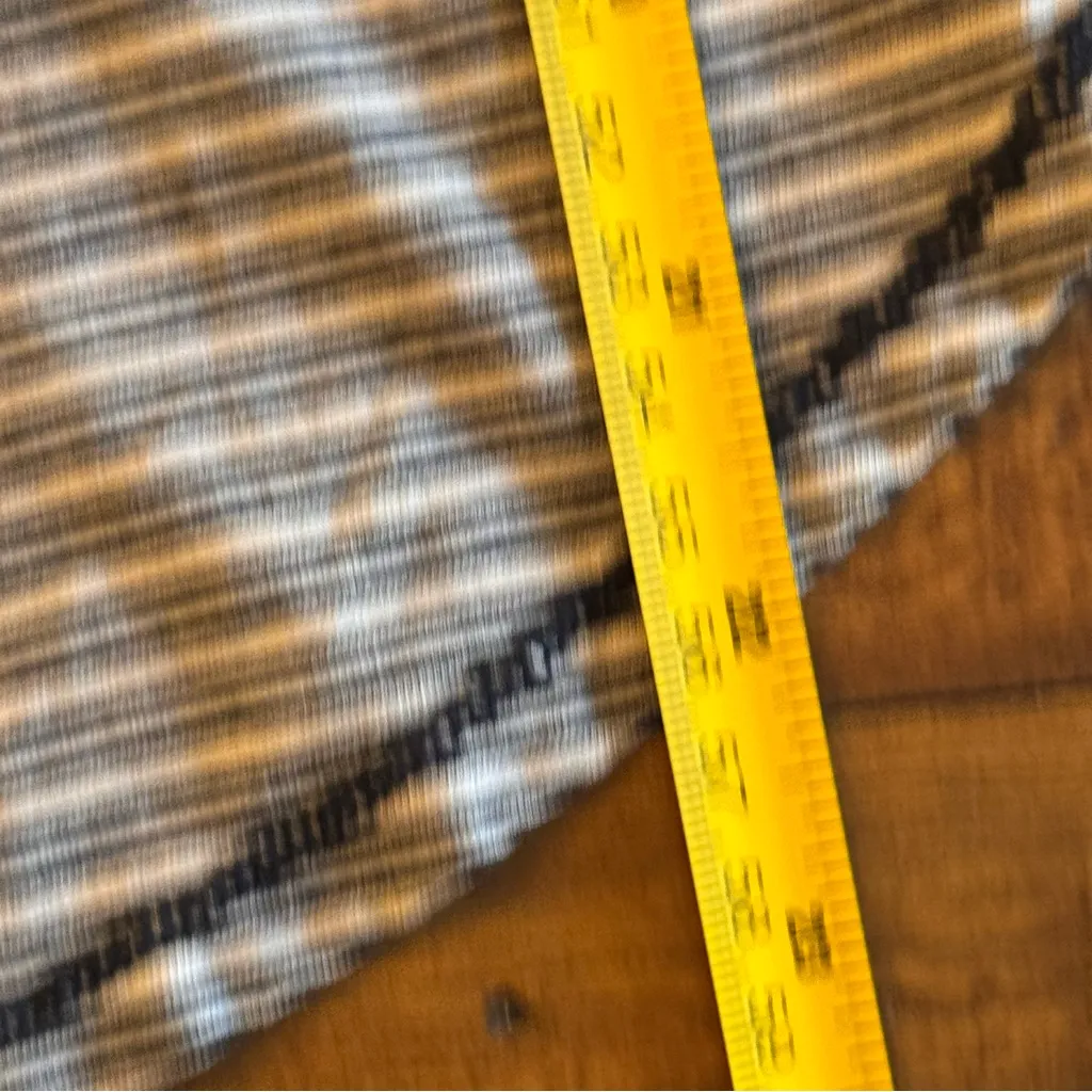 LULULEMON Yogini‎ 5 Year Tee - Image 8