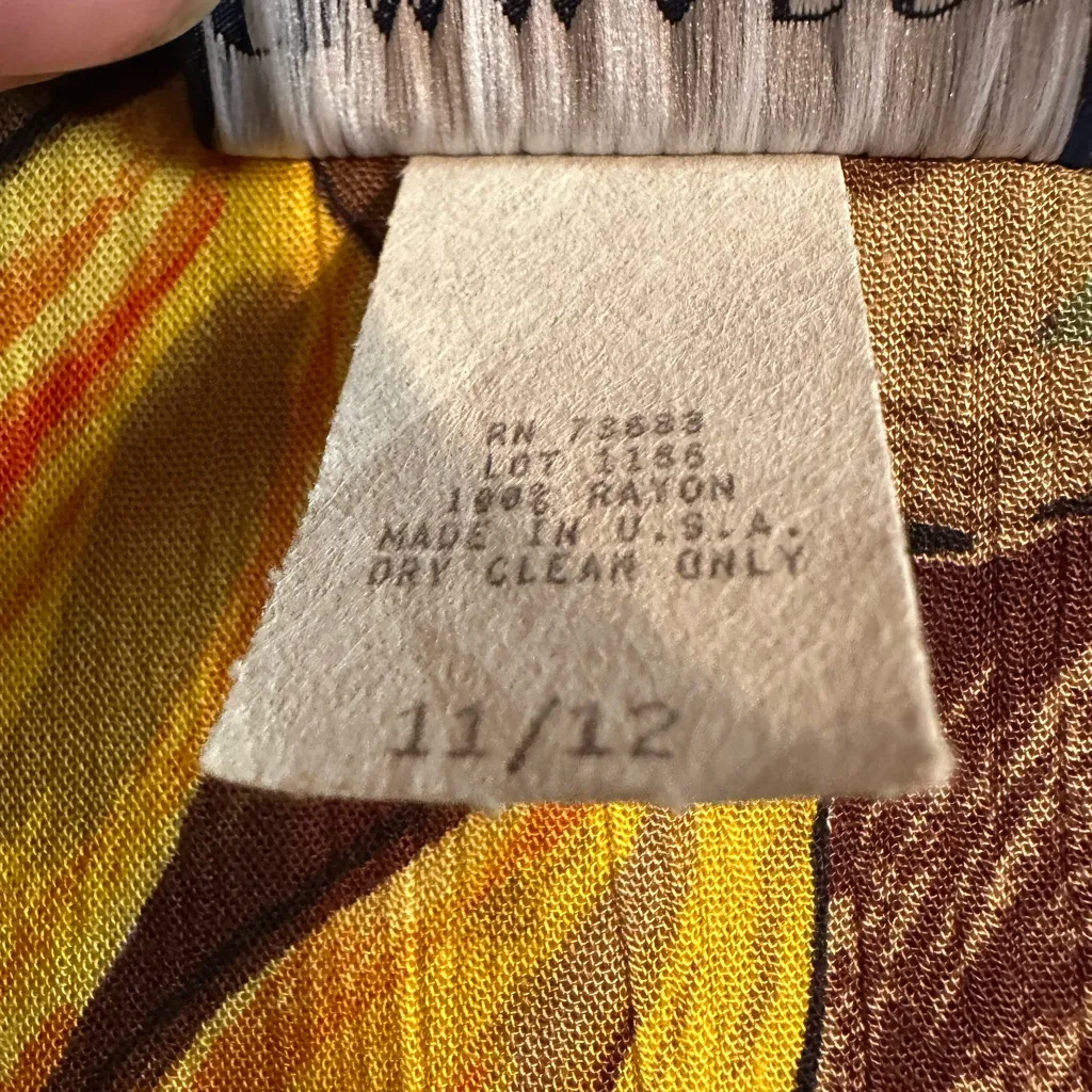 Vibrant Tropical Button - Image 14