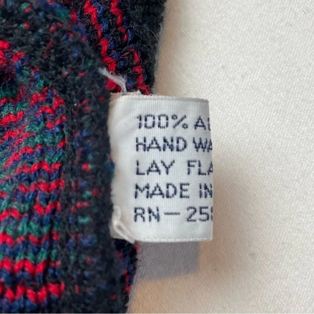 Vintage Tally Ho Cardigan Sweater in Multi‎ Size Medium Red - Image 4