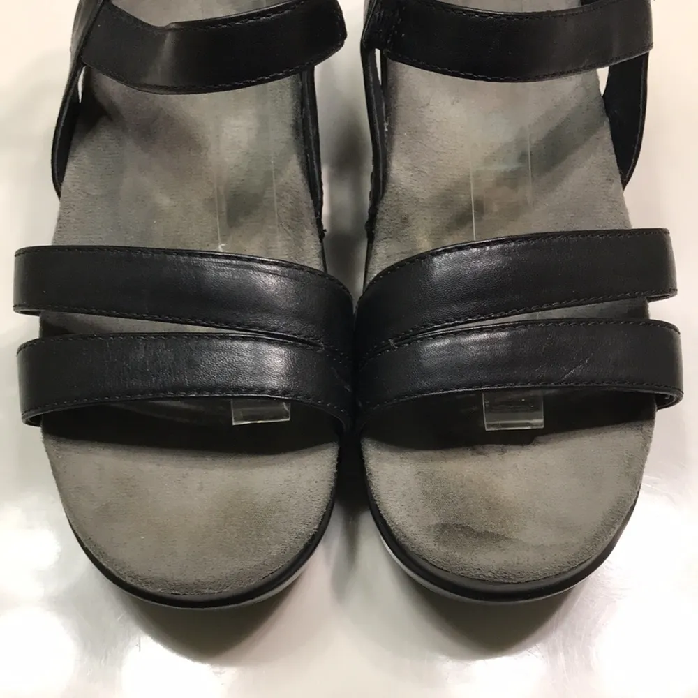 Dansko Women’s Surraya Leather Black Strappy Wedge Sandals - Image 3