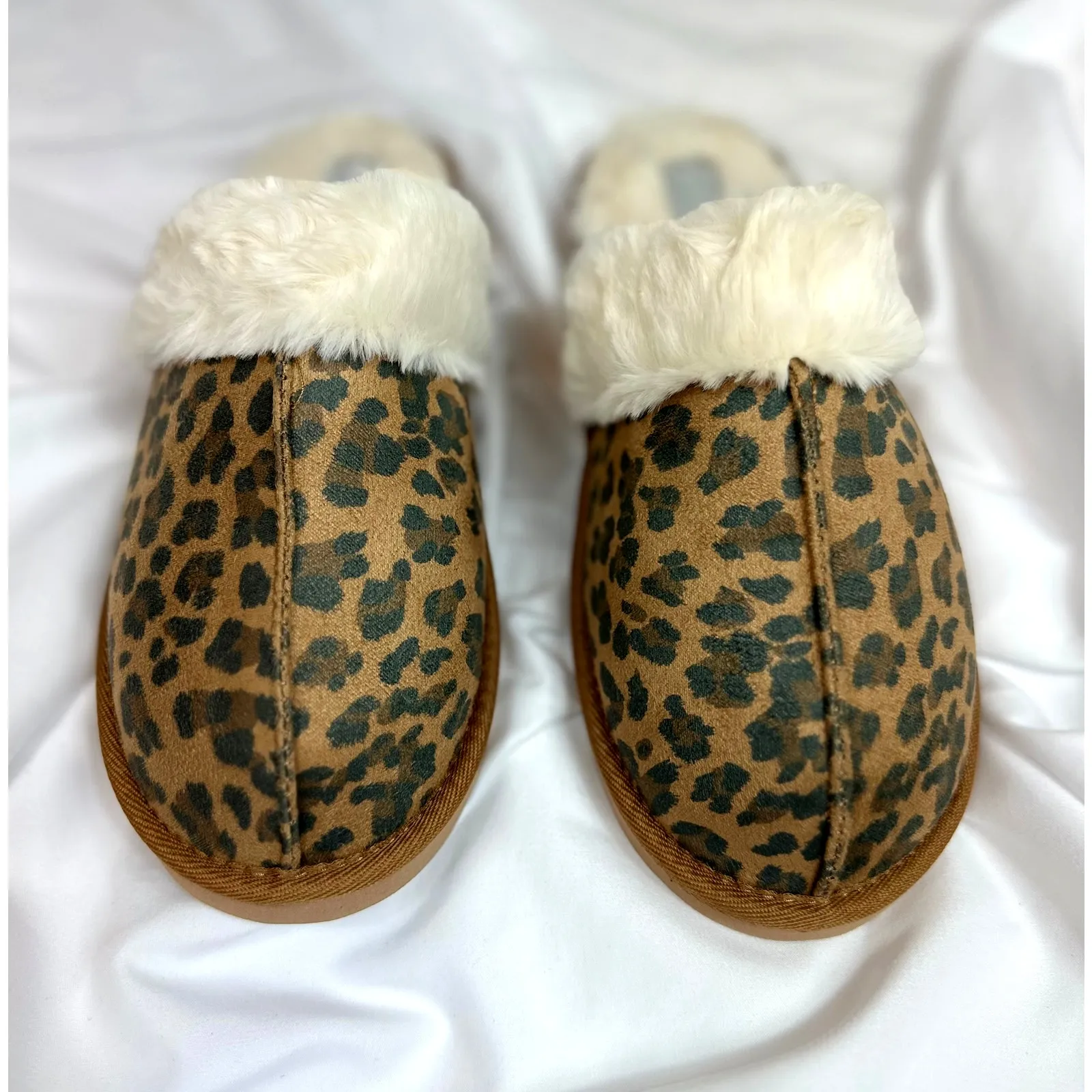 Volatile Microsuede with Faux Shearling Slipper Leopard Fluff 9 Brown - Image 10