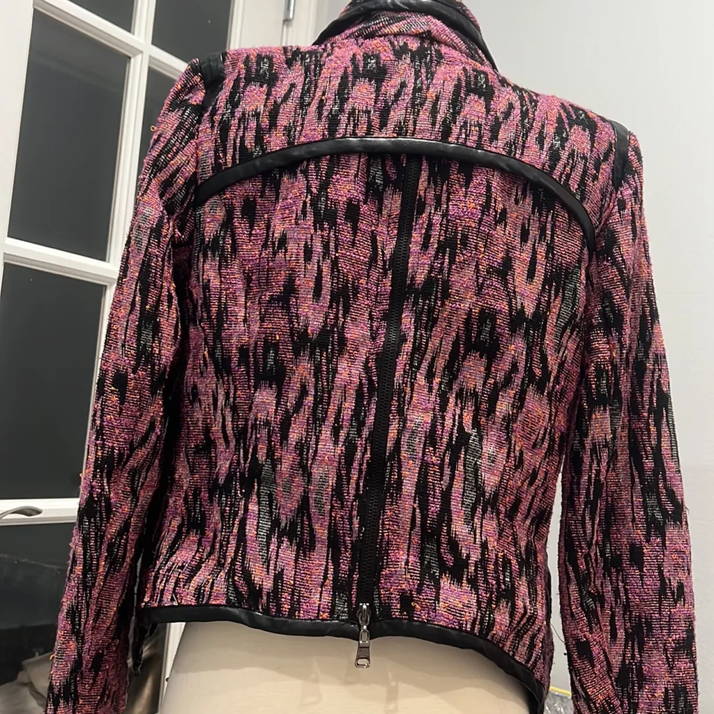 ESLEY PINK PATTERN BLAZER WITH FAUX LEATHER PIPING - Image 8