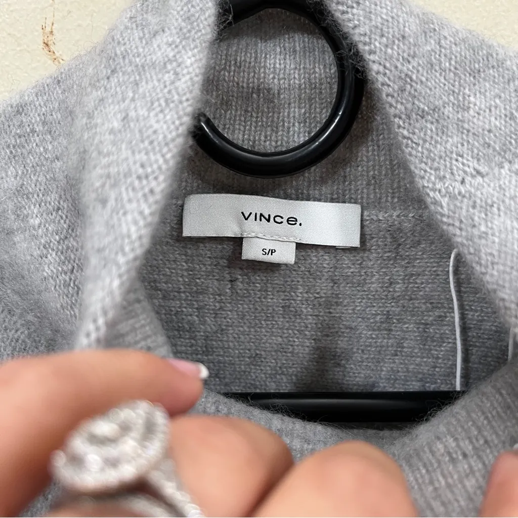NWT VINCE Stone Grey Cashmere Boxy Turtleneck Sweater small 100% cashmere - Image 2