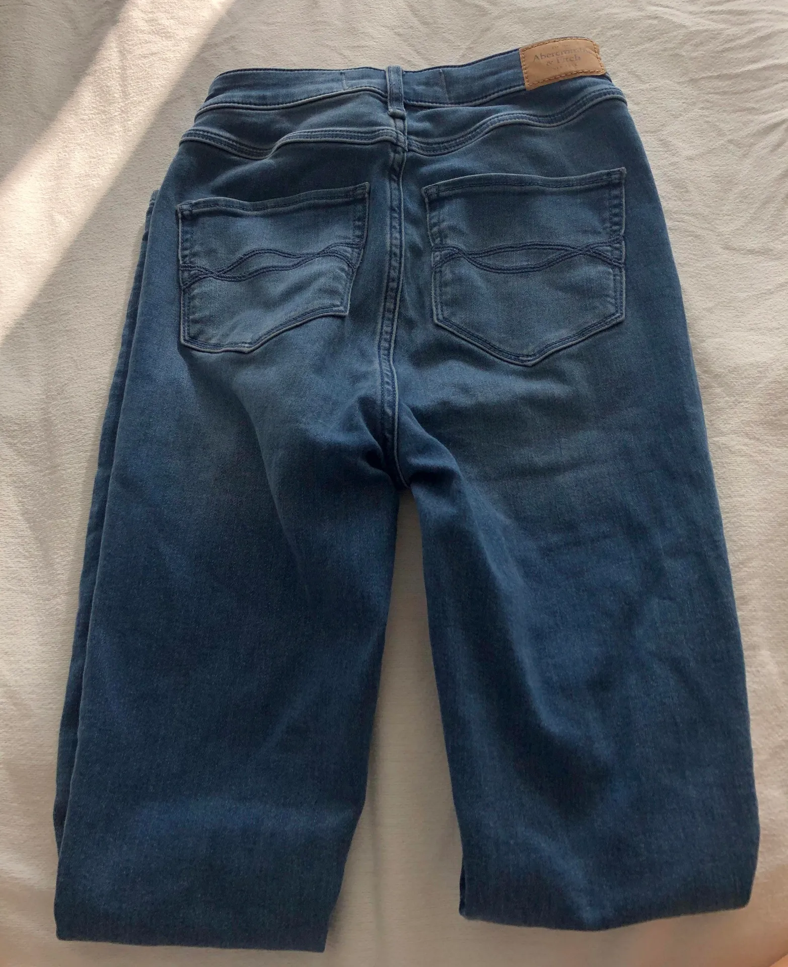 Abercrombie & Fitch Jeans - Image 3