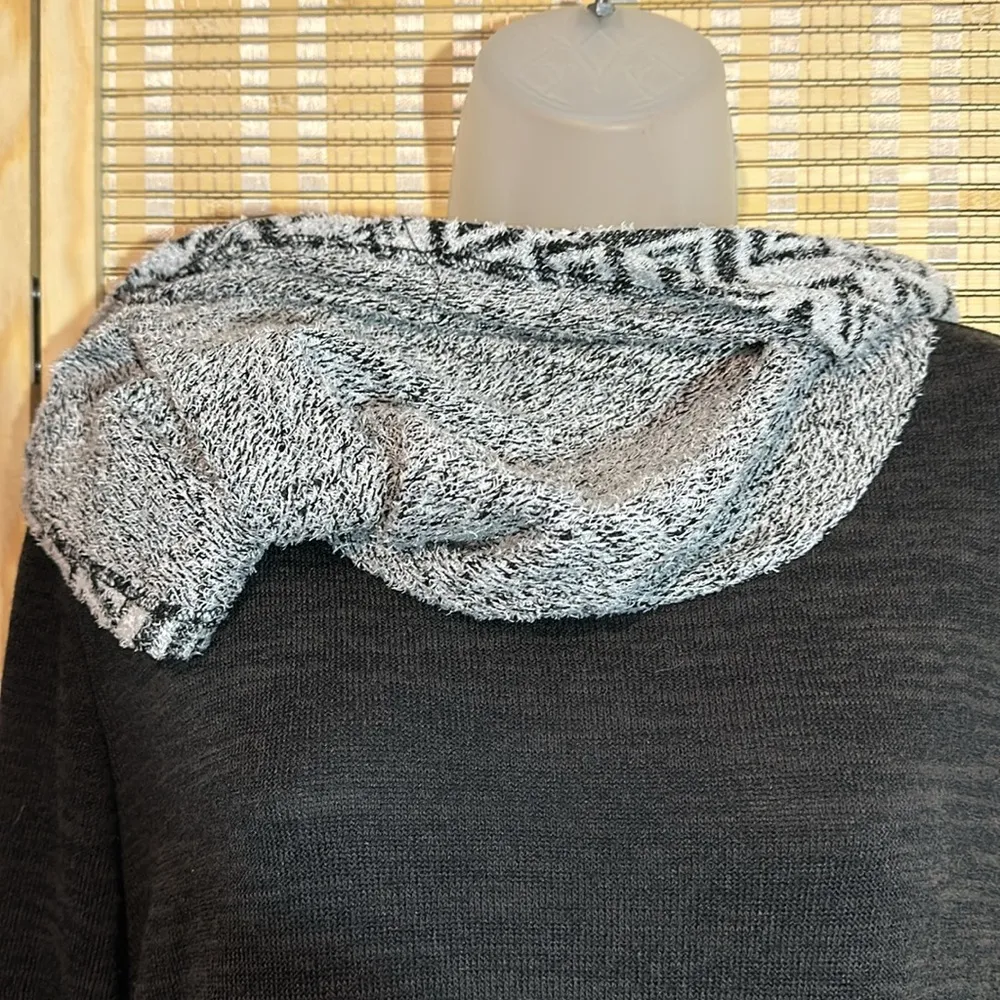 Bellamie Dark Gray Tunic Length Sweater Geometric Print Cowl Neck & Cuffs XL - Image 11