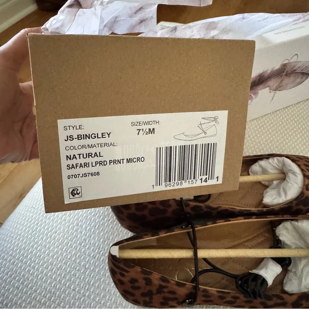Bingley Lace Up safari leopard animal print Flats size 7.5 NWT - Image 9