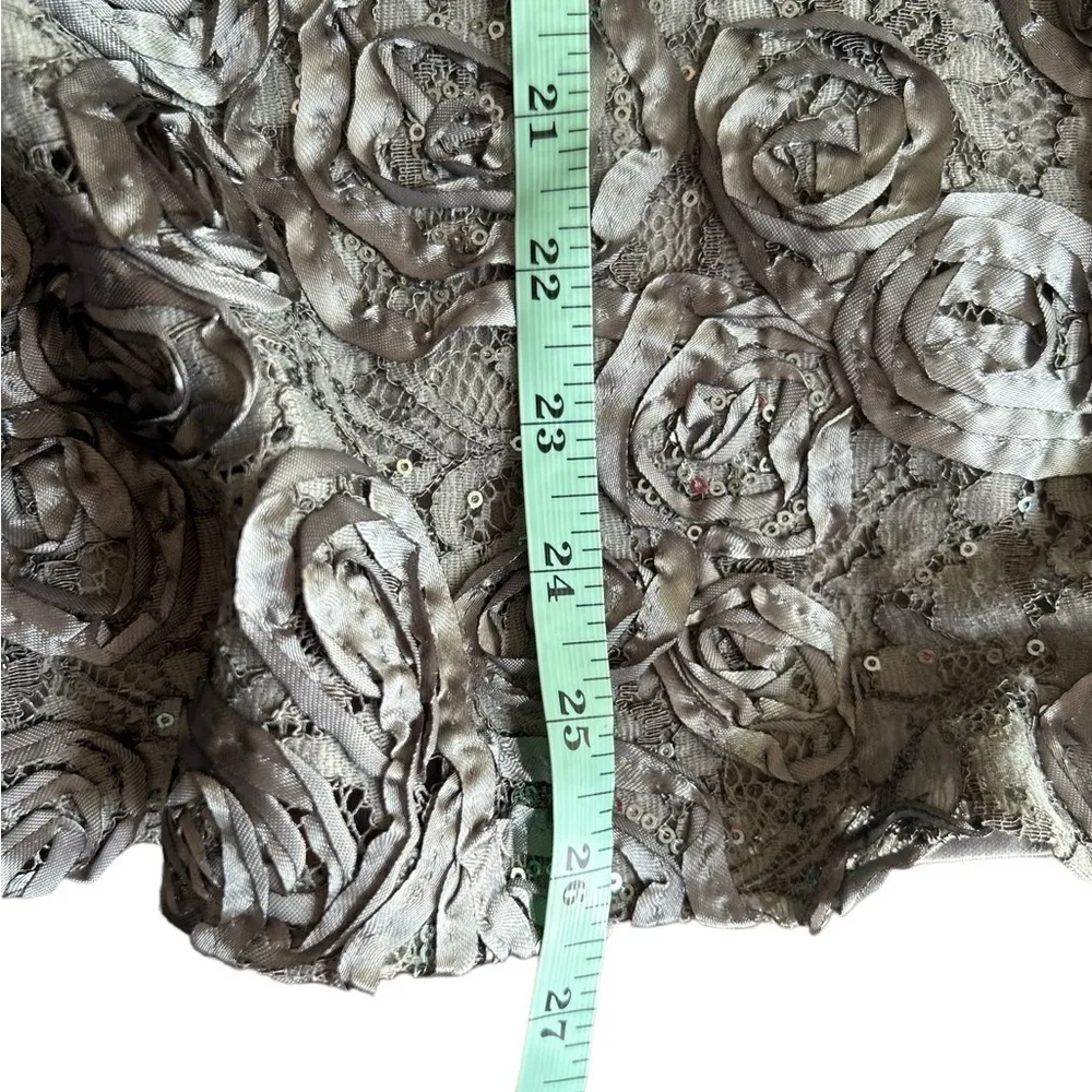 Scarlett Women's Floral‎ Lace Sheath Dress Size 16 Silver Sleeveless V-Ne… - Image 8