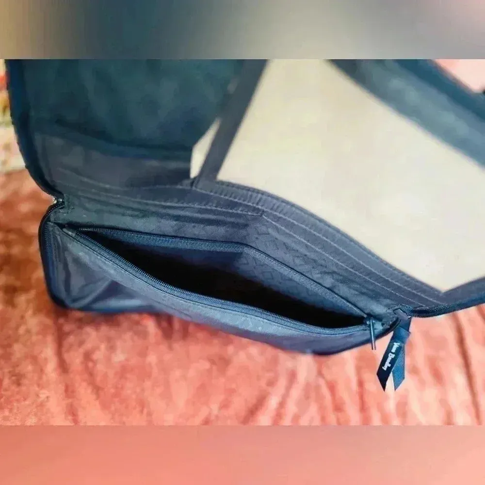 Vera Bradley Grand Travel Cosmetic Bag blue island medallion - Image 7