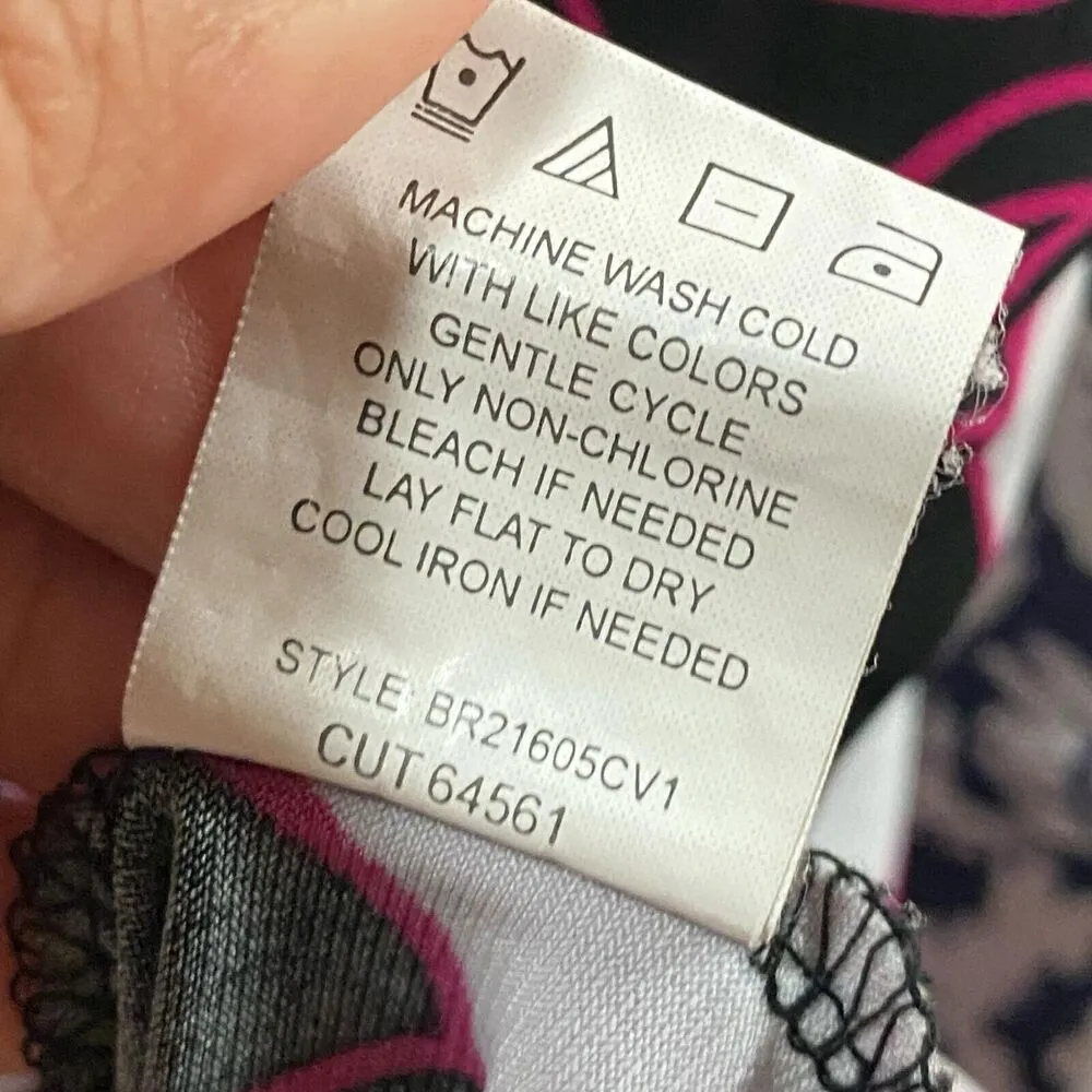 Briggs New York Women's Plus Size 2X Black White/Pink Floral Print Blouse - Image 9