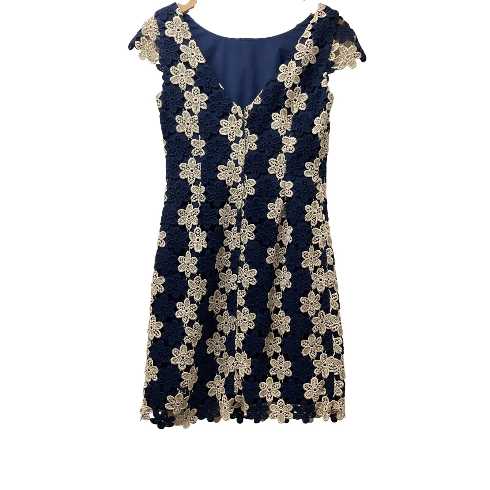 Lilly Pulitzer Navy Gold Flower Lace Cap Sleeve Shift Dress Size 2 - Image 6