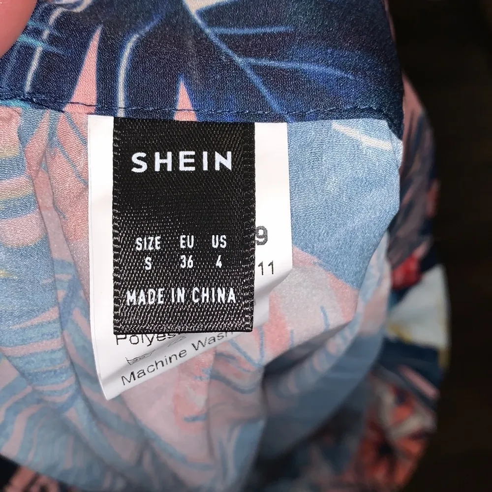 NWOT Tropical Swim Cover Up - Image 3