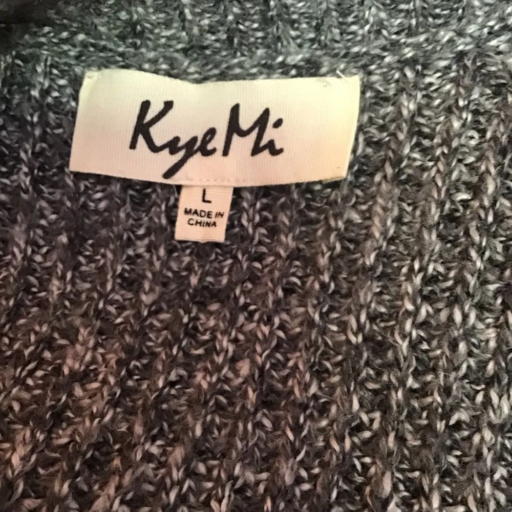 Kye Mi Beachy Lace Up Sides Oversized Cardigan Gray Size L - Image 2